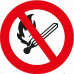 Varningsbild som symboliserar förbud mot att hantera lättantändliga varor